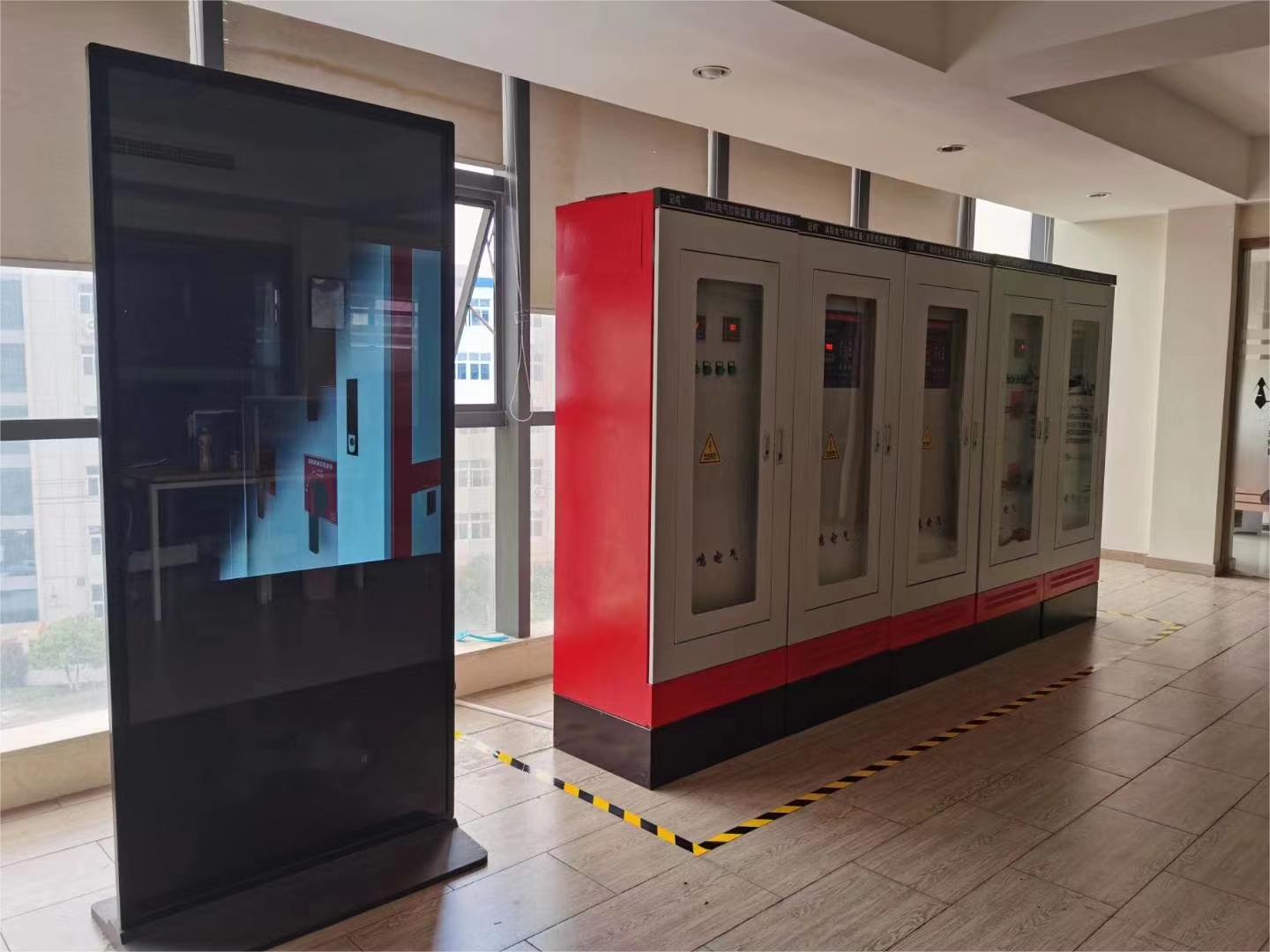 消防控制柜展廳.jpg